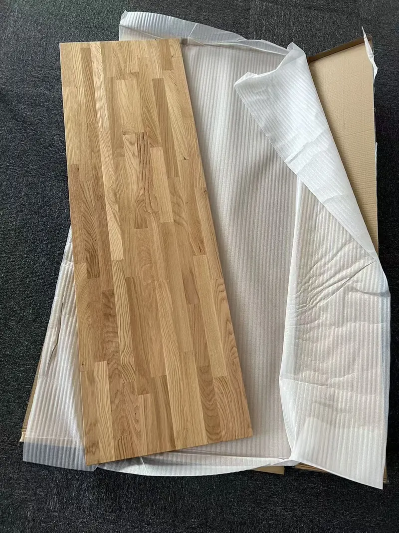 Oak countertop protective packaging Oak countertop packed with protective foam and carton